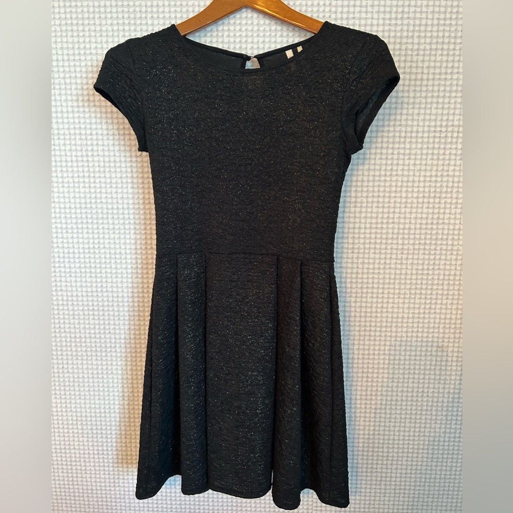 Frenchi XS Black Sparkle Cap Sleeve Fit and Flair Dress